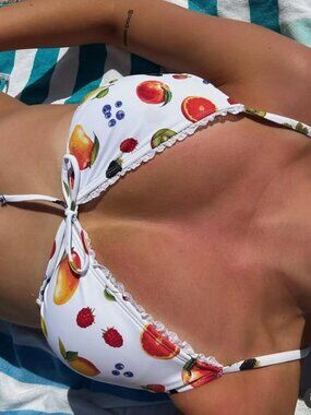 Wild Fable White Fruit Print Bikini Set – Size M, NWT, Never Worn